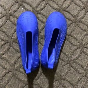 Blueish/purple size 9/10 water shoes